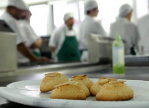 Almond cookies 