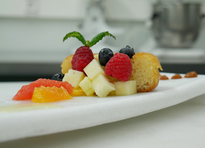 Savarin-a ronarekin  mahatspasa izozkiarekin (Pintxoa)