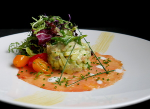 Smoked salmon, avocado and mango salad