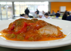 Albacore in red and green peppers stew 