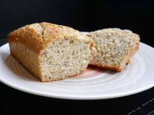 Yogurt spongecake with brown flax flour