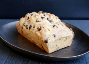 Vegan banana sponge cake with chocolate chips