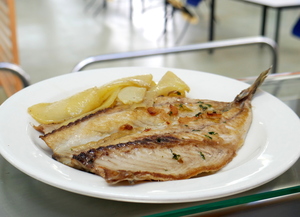 Roasted mackerel with biscayne fried sauce