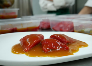 Red piquillo peppers filled with minced meat