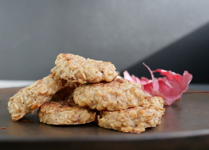 Crunchy cashew almond cookies