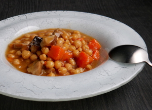 Chickpeas with mushrooms and fungus