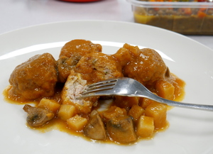 Chicken meatballs with mushrooms