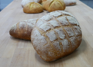 "Montañes" bread