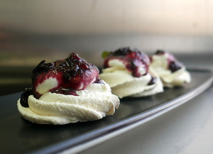 Red berries pavlova