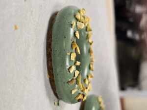 Pistatxo- eta espirulina-krematsua