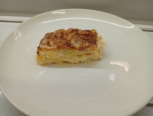 Cheese & potatoe cake garnish