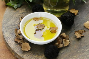 Black truffle oil