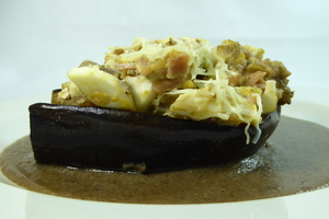 Stuffed aubergines with ham