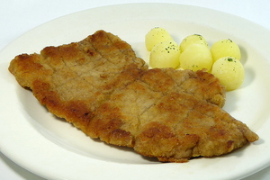 Escalope de ternera a la plancha con patatas gajo