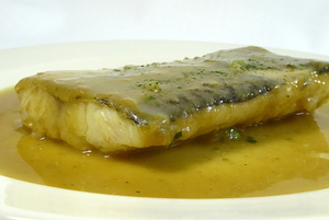 Bacalao con crema de pimiento verde