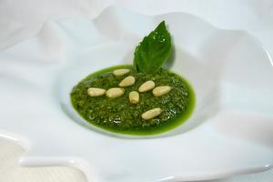 Pesto-saltsa