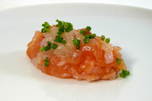 Smoked fish tartare