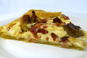 Quiche de jamón y champiñones