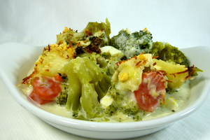 Broccoli with carrots and bechamel sauce