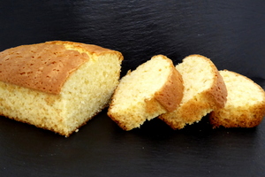 Yogurt spongecake