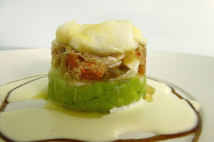 Ensalada templada de bacalao y aguacate