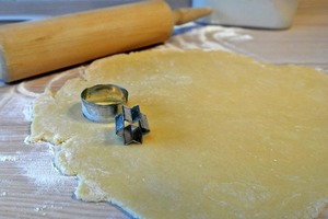 Breakable dough
