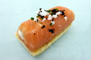 Salmon roll on toast