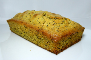 Lemon and poppy seed cake