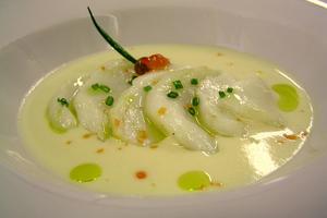 Vichyssoise con bacalao en láminas