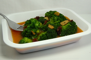 Broccoli, pumpkin cream and dried tomatoes