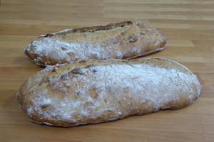 Rustic bread with walnuts