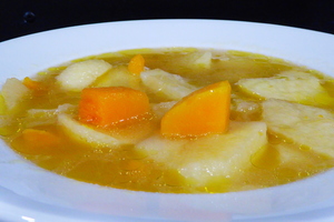 Porrusalda (leek and potato stew) with pumpkin