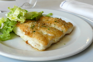 Griddled hake with salad