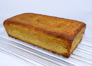 Tropical mango and banana cake 