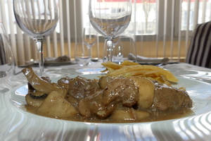 Veal ragout with mustard and potatoes