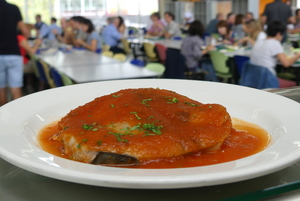 Bonito en salsa de tomate