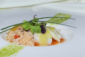 Cod, king crab and aubergine salad with pil-pil vinaigrette 