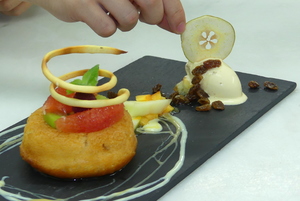 Rum-soaked savarin spongecake with raisin ice cream