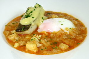 Alkatene zurrukutuna (cod, garlic, red pepper and bread soup)