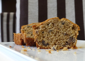 Bizcocho de nueces, nata y canela