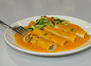 Canelones de verduras y crema de calabaza