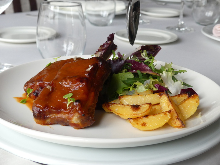 Roasted pork spare ribs with barbecue sauce