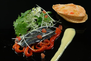 Roasted sardines and red pepper salad 