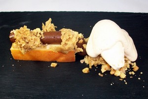 Idiazabal cheesecake, liquorice and Baileys-coffee and walnut ice cream